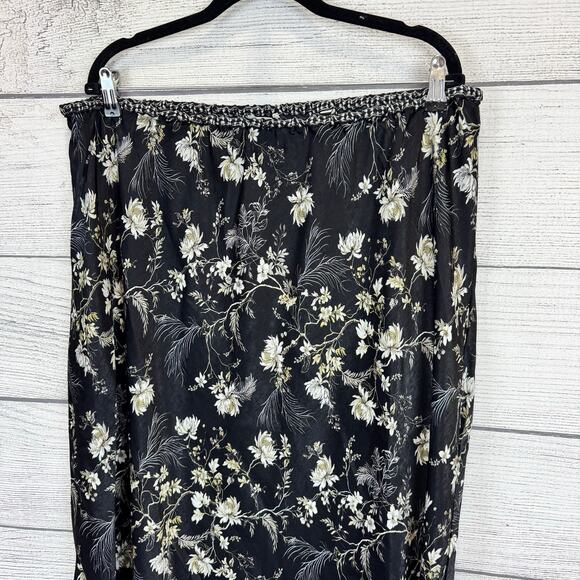 Max Studio Plus Size Bias Black Satin Floral Midi Skirt Size 3X - Picture 2 of 6